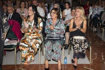 Los farmaceúticos de Las Palmas reconocen a las teldenses Pino Oliva y Mercedes Martín por sus 50 años de colegiada/TA.